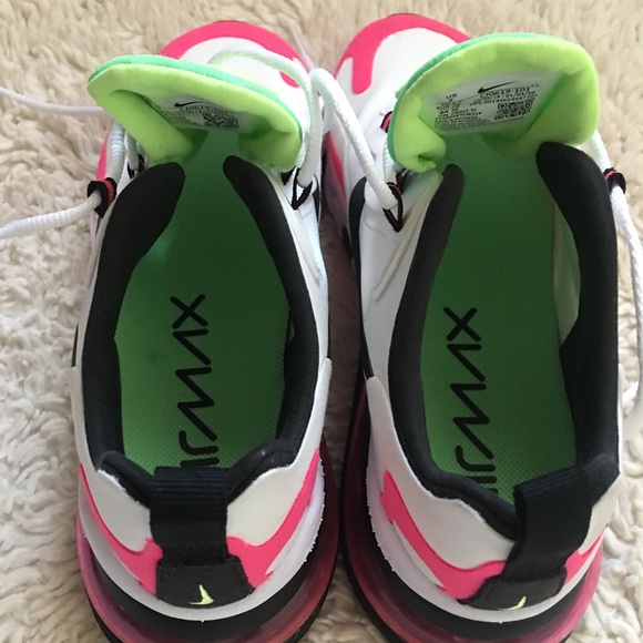 Nike - Picture 4 of 8